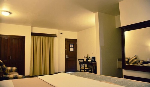 Junior Suite, 1 King Bed