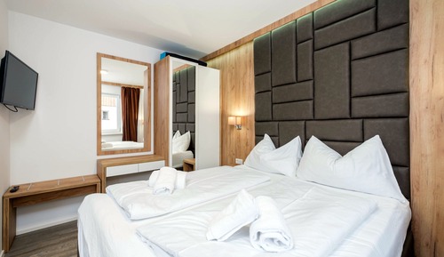 Apartment, 1 Bedroom, Sauna, Mountain View