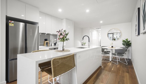 One Bedroom Apartment With Parking