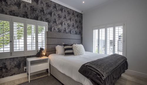 Clifton YOLO Spaces Clifton Boutique Apartment A