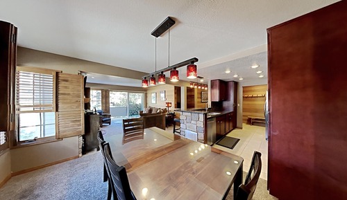 Condo, 2 Bedrooms
