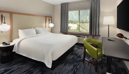 Room, 1 King Bed (Mobility Accessible, Roll-In Shower)