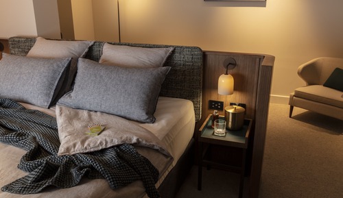 Club Suite, 1 Bedroom, Business Lounge Access (Executive Club One Bedroom Suite)