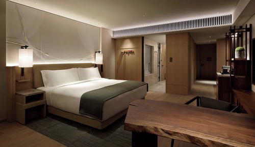 Deluxe Room, 1 King Bed, Non Smoking, City View