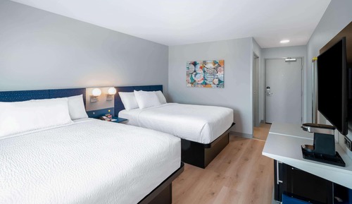 Room, 2 Queen Beds, Accessible, Non Smoking (Mobility)