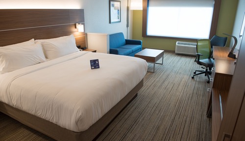 Suite, 1 King Bed, Accessible (Communication)