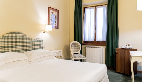 Double Room (23)