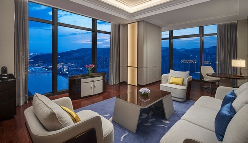 Regency, Deluxe Suite