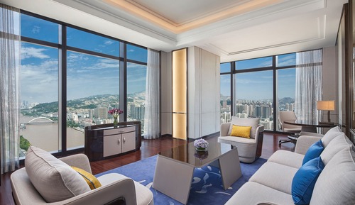 Regency, Suite