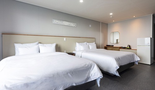 Aewol - Hotel type: Deluxe Twin Room, Ocean View