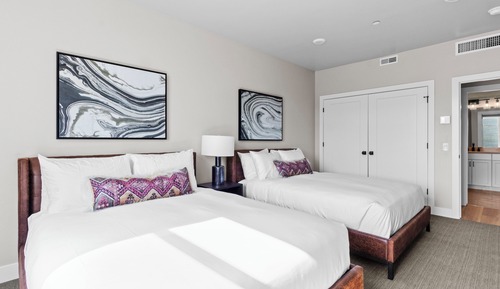 Luxury Room, Multiple Beds, Mountain View