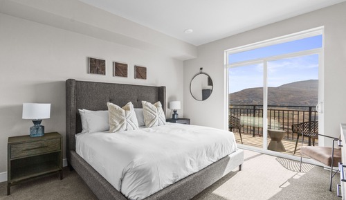 Suite, Mountain View