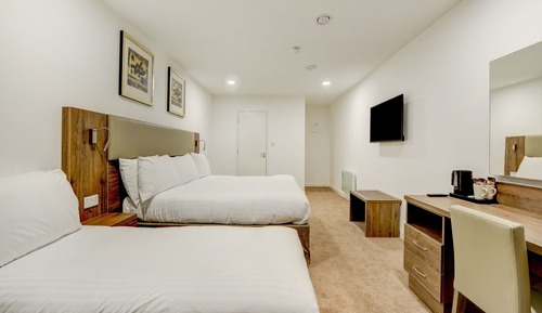 Family Quadruple Room, 2 Double Beds, Accessible