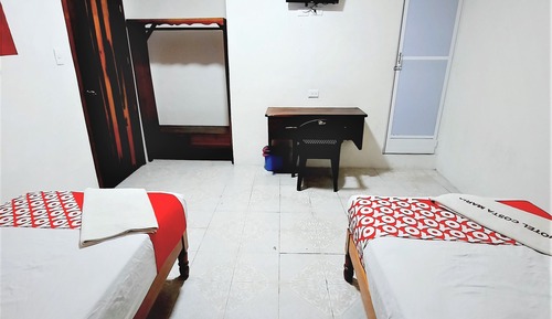 Standard Room (2 Single Beds)