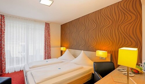 Double Room, Balcony