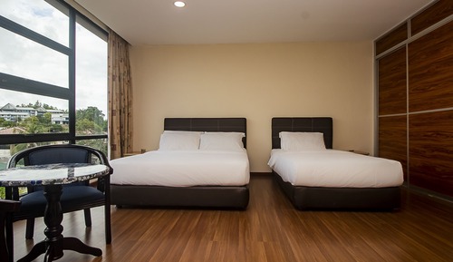 Deluxe Triple Room
