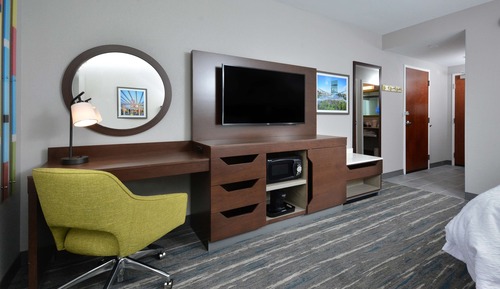 Room, 1 King Bed, Accessible (Hearing)