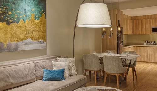 Superior Suite, 1 King Bed, Bathtub