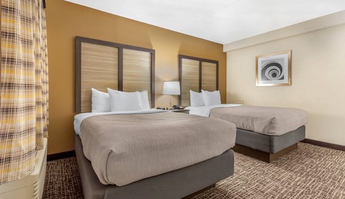 Suite, 2 Double Beds, Non Smoking (Efficiency)