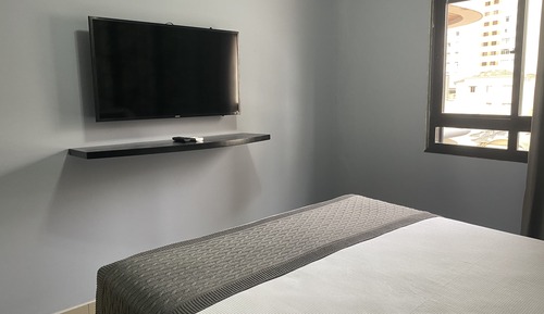 Deluxe Studio, 1 Queen Bed (292924 )