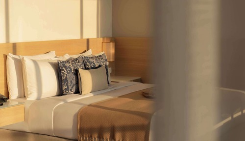 Junior Suite, 1 King Bed, Balcony