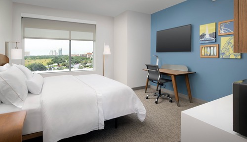 Deluxe Room, 1 King Bed