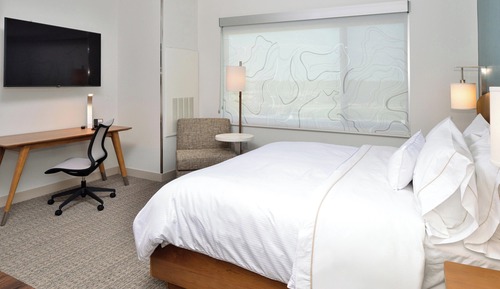 Standard Room, 1 King Bed (Mobility/Hearing Access, Transf Shwr)