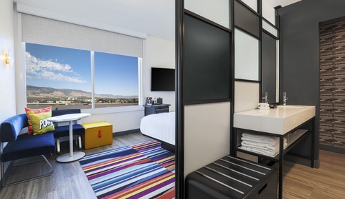 Room, 2 Queen Beds, Corner (Hearing Accessible)