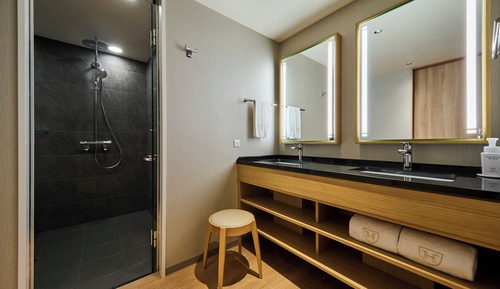 Suite, 2 Twin Beds