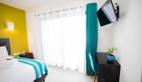 Junior Studio Suite, 1 King Bed, City View
