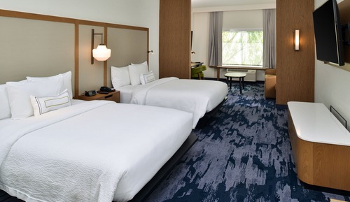 Suite, Multiple Beds (Hearing Accessible)
