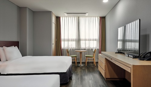 Superior Twin Room