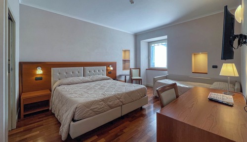 Classic Triple Room