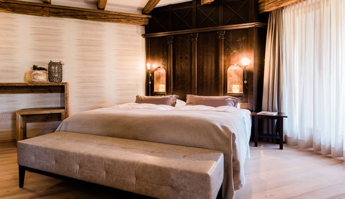 Suite, Balcony