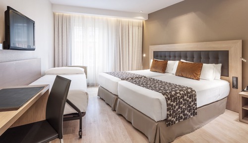 Triple Room