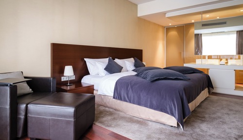 Premium Suite