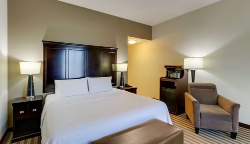 One King Bed, Non-Smoking