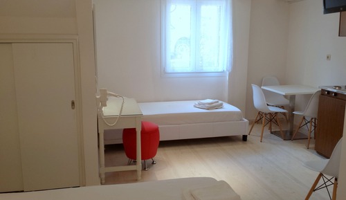 Studio (for 4)