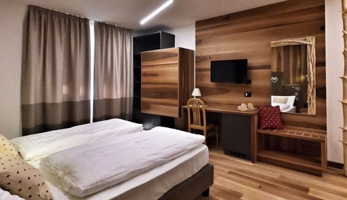 Classic Double Room