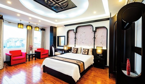 Suite, 1 Double Bed, Lake View
