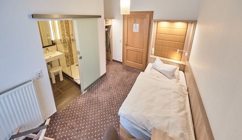 Standard Single Room
