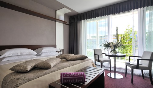 Double Room, Pool View (Aqua)