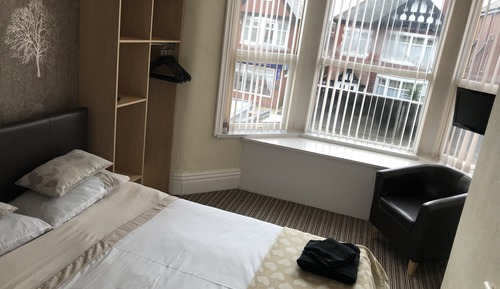 Double Room, 1 King Bed