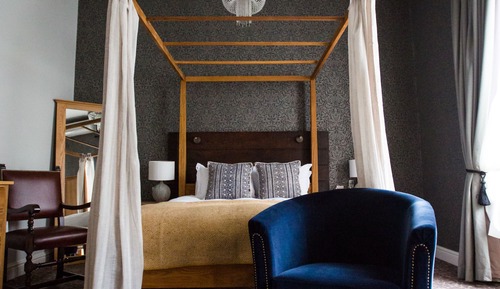 Luxury Room, 1 Queen Bed with Sofa bed