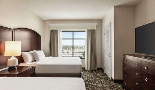 Premium Suite, 1 Bedroom, Accessible, Non Smoking (Roll-in Shower)