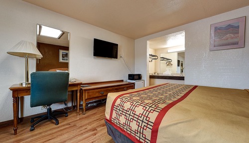 Standard Room, 1 King Bed, Smoking
