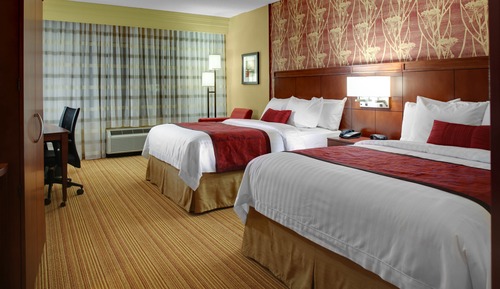 Room, 2 Queen Beds (Mobility/Hearing Accessible, Tub)