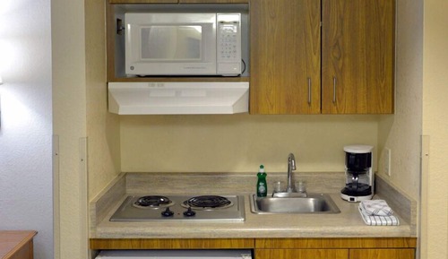 Deluxe Studio Suite, 1 King Bed, Non Smoking