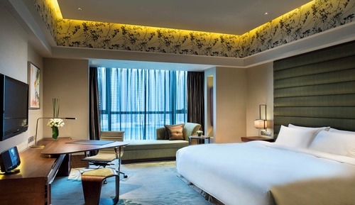 1 King Standard  High Floor NS