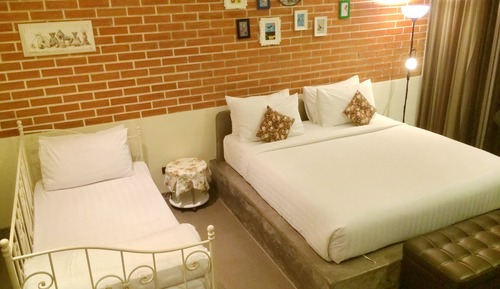 Suite, Garden View